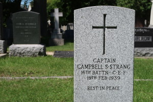 Marker of Captain Campbell Sinclair Strang. (P. Ferguson image, July 2017)
